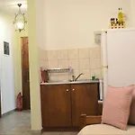 Tsonos 아파트