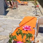 Tsonos Apartament