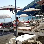 Apartament Tsonos