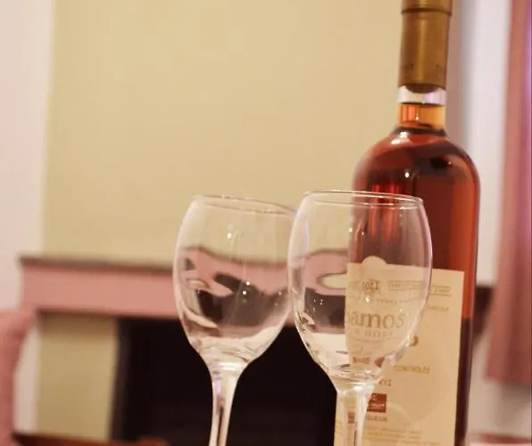 アパート Tsonos *